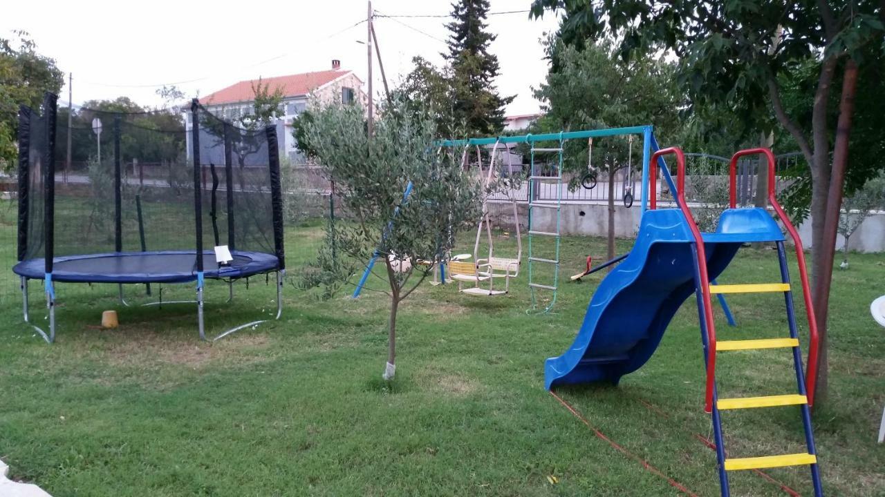 Vila Luna Apartments Задар Экстерьер фото