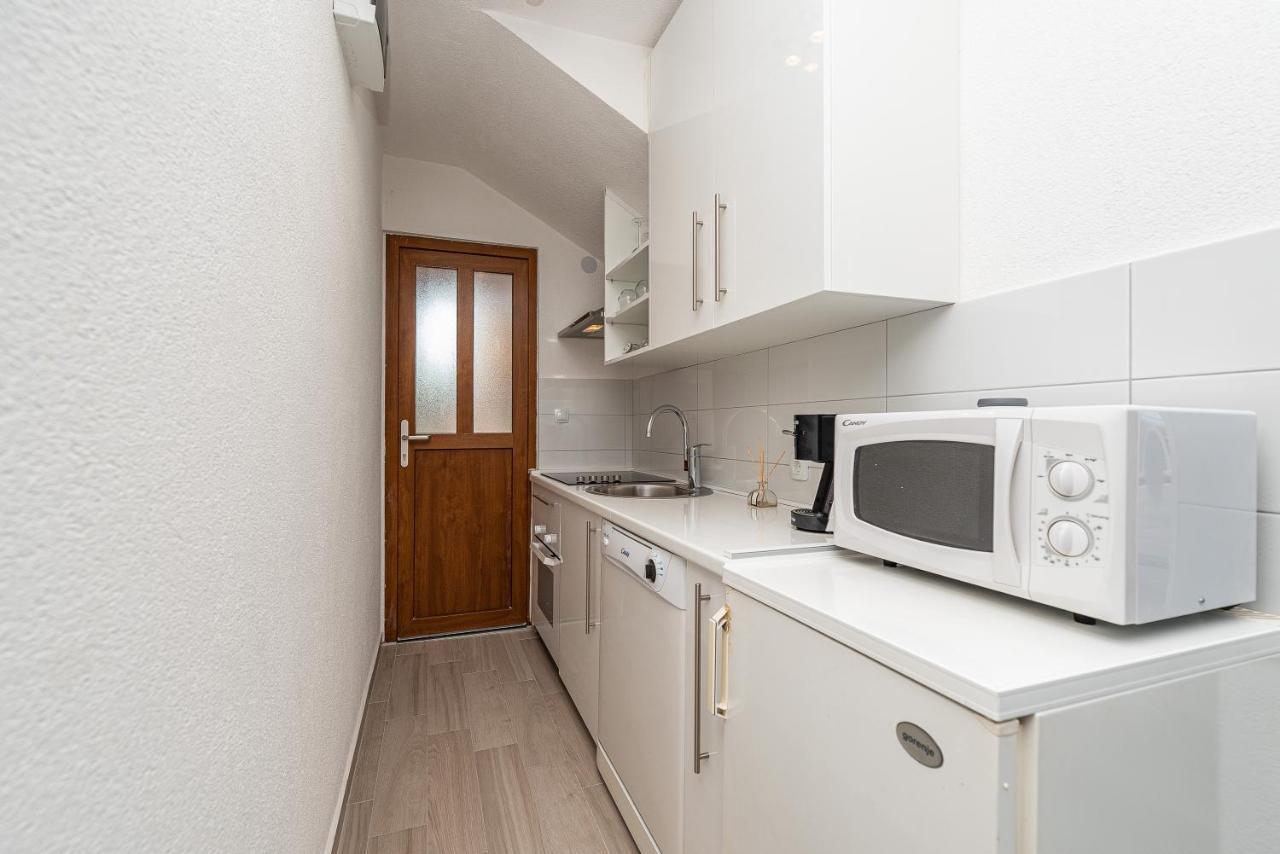 Vila Luna Apartments Задар Экстерьер фото