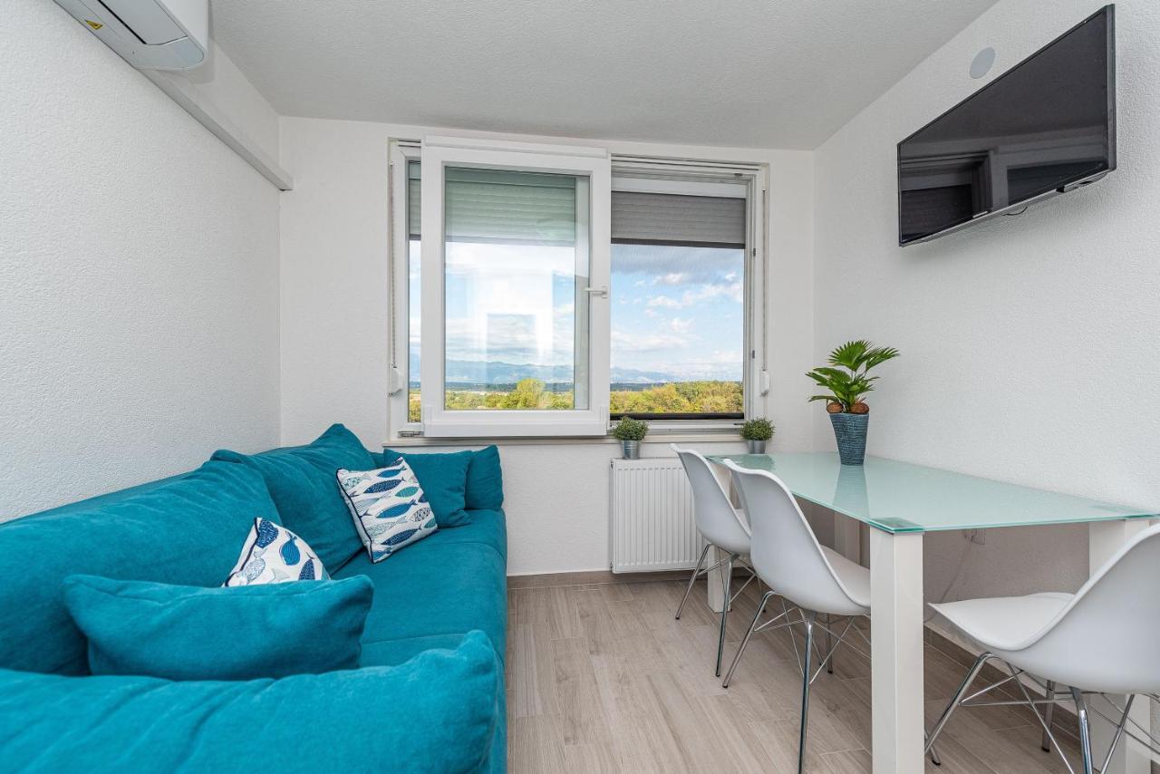 Vila Luna Apartments Задар Экстерьер фото