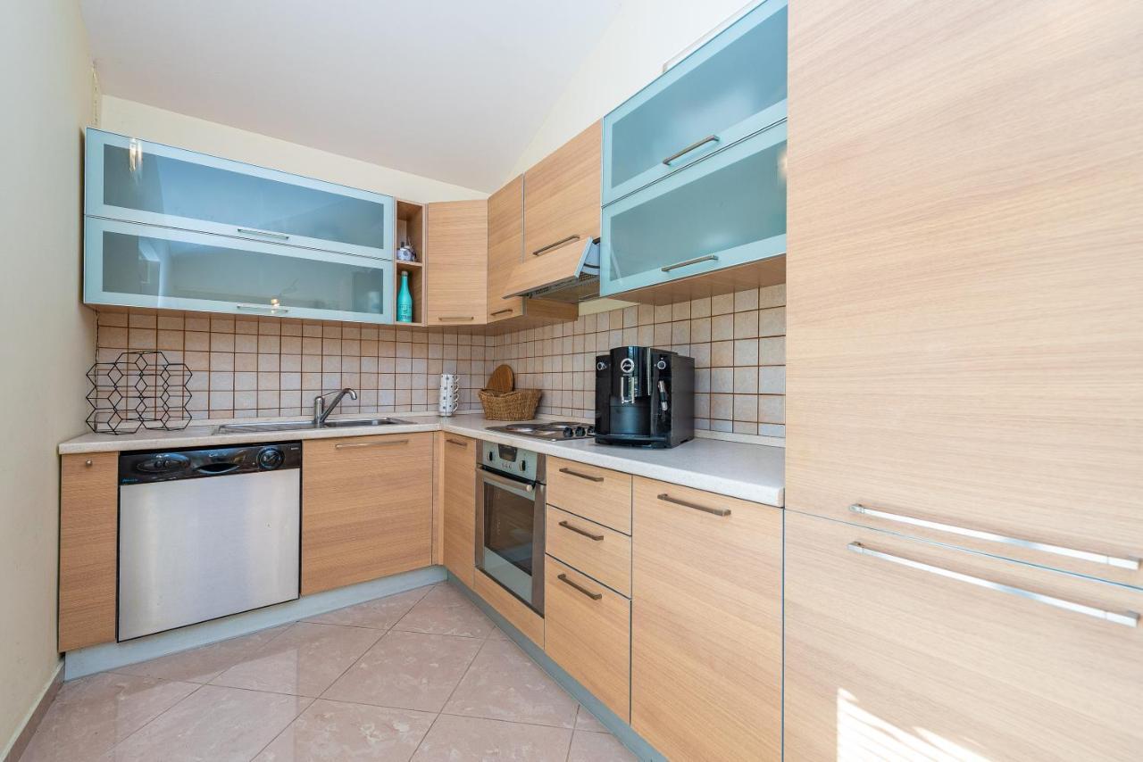 Vila Luna Apartments Задар Экстерьер фото