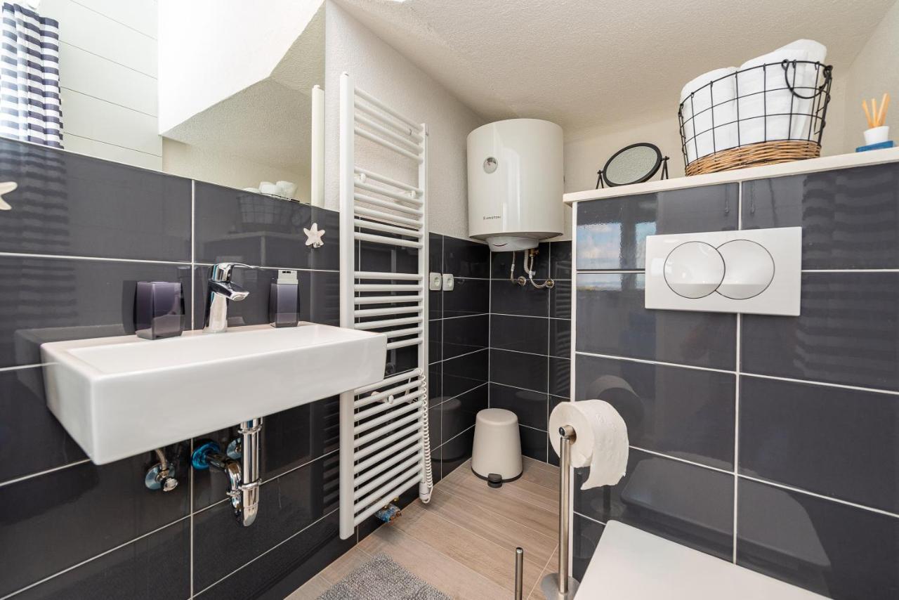 Vila Luna Apartments Задар Экстерьер фото