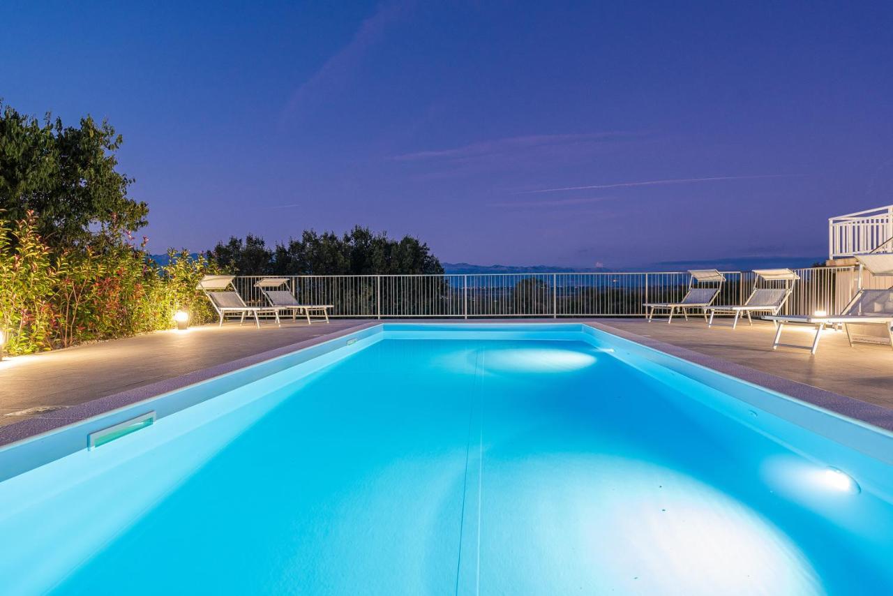Vila Luna Apartments Задар Экстерьер фото