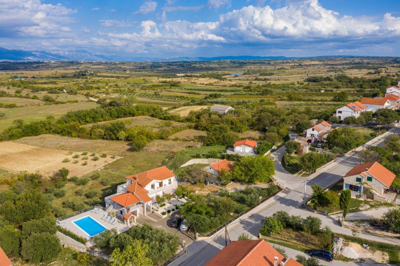 Vila Luna Apartments Задар Экстерьер фото