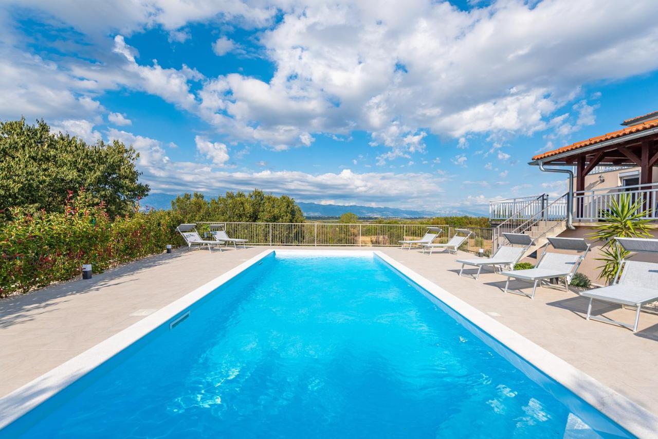 Vila Luna Apartments Задар Экстерьер фото