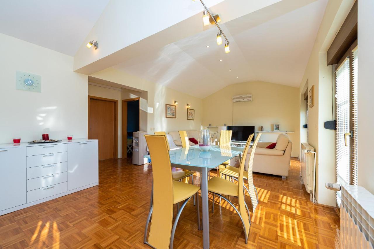 Vila Luna Apartments Задар Экстерьер фото